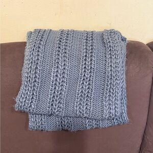 Source Unknown Soft Gray Knit Scarf